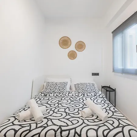 Fully Renovated In The Heart Of Fuengirola, 2 Min Walk To The * فوينخيرولا