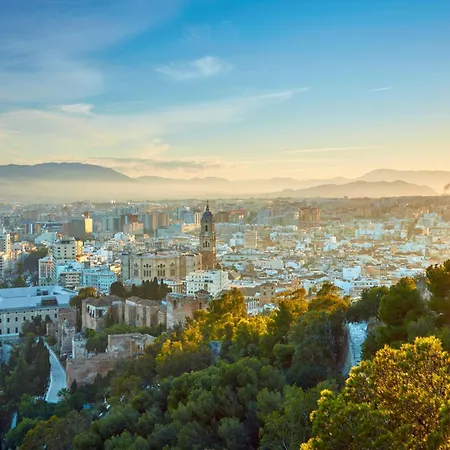 Apartment Fully Renovated In The Heart Of Fuengirola, 2 Min Walk To The *