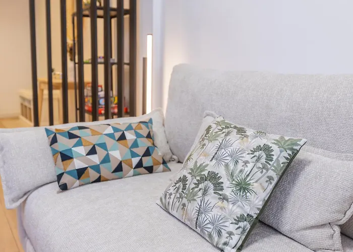 Fully Renovated In The Heart Of Fuengirola, 2 Min Walk To The Apartment *