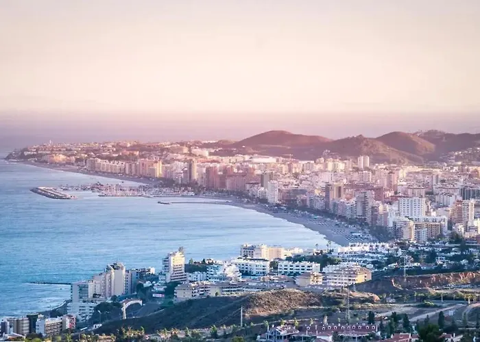 Fully Renovated In The Heart Of Fuengirola, 2 Min Walk To The 公寓 丰希罗拉