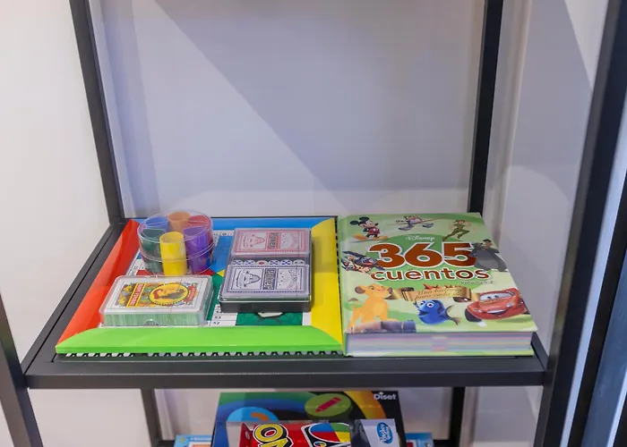 Fully Renovated In The Heart Of Fuengirola, 2 Min Walk To The * 丰希罗拉