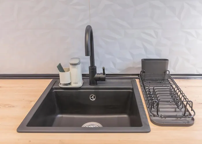 Fully Renovated In The Heart Of Fuengirola, 2 Min Walk To The 公寓 丰希罗拉