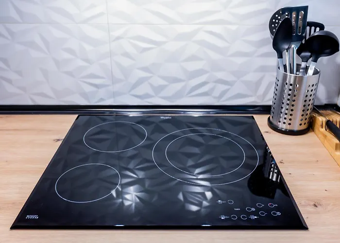 Fully Renovated In The Heart Of Fuengirola, 2 Min Walk To The 公寓 *