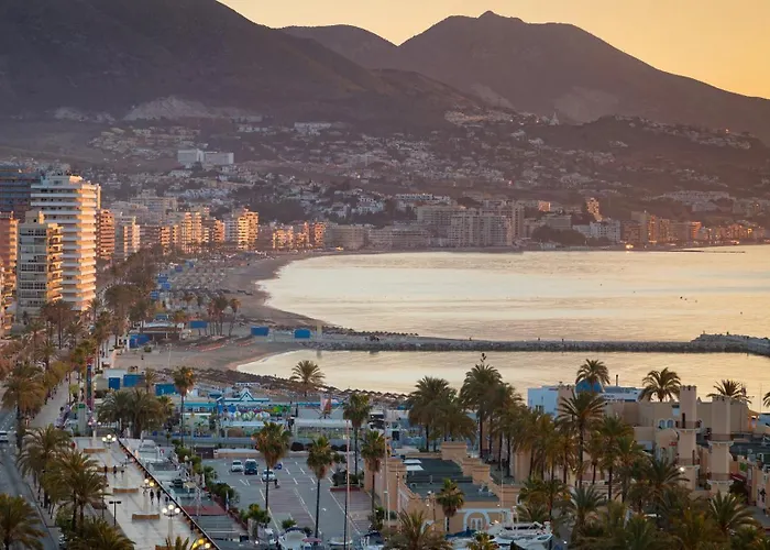 Fully Renovated In The Heart Of Fuengirola, 2 Min Walk To The *