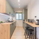 شقة Fully Renovated In The Heart Of Fuengirola, 2 Min Walk To The *