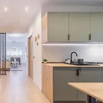 Fully Renovated In The Heart Of Fuengirola, 2 Min Walk To The شقة