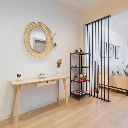 Fully Renovated In The Heart Of Fuengirola, 2 Min Walk To The *