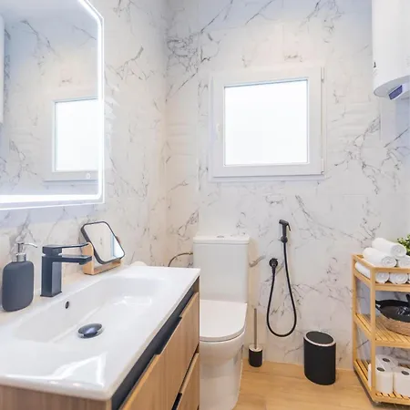 Fully Renovated In The Heart Of Fuengirola, 2 Min Walk To The Appartement Fuengirola