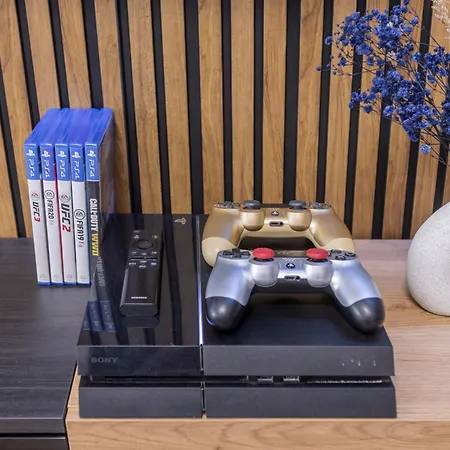 Fully Renovated In The Heart Of Fuengirola, 2 Min Walk To The *