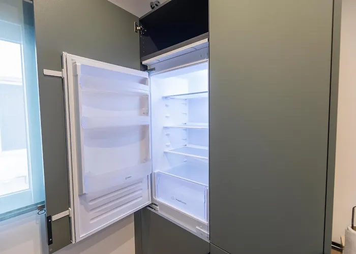 Fully Renovated In The Heart Of Fuengirola, 2 Min Walk To The