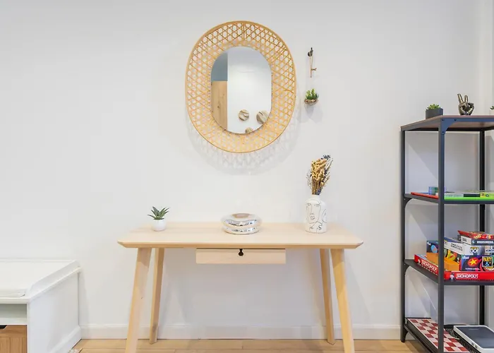 Fully Renovated In The Heart Of Fuengirola, 2 Min Walk To The Appartement *